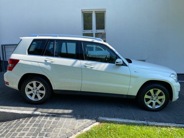 Mercedes-Benz GLK 220 CDI 4MATIC BlueEFFICIENCY NAVI