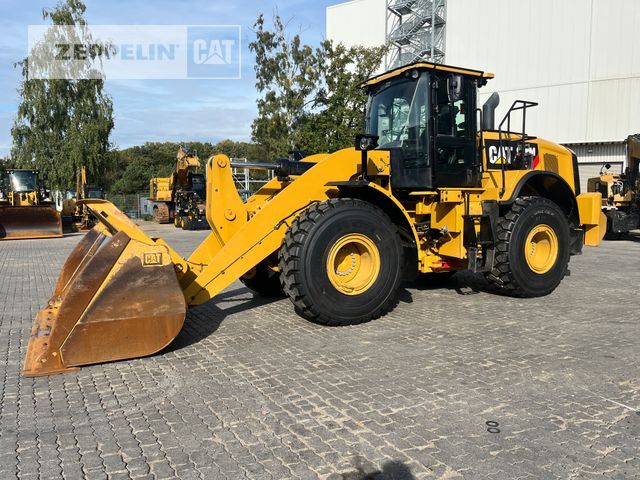 CAT 962M