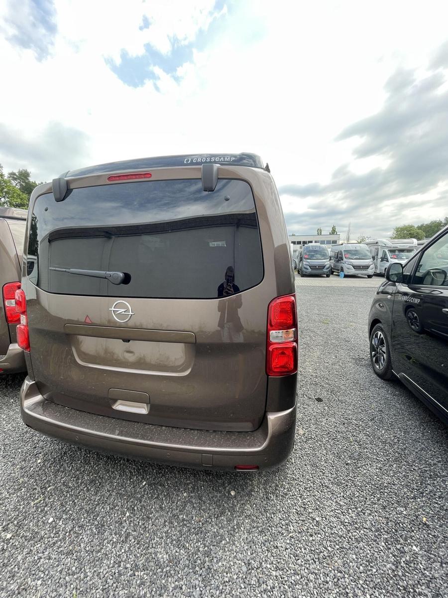 Crosscamp Opel Lite Xenon/AHK/Night Paket