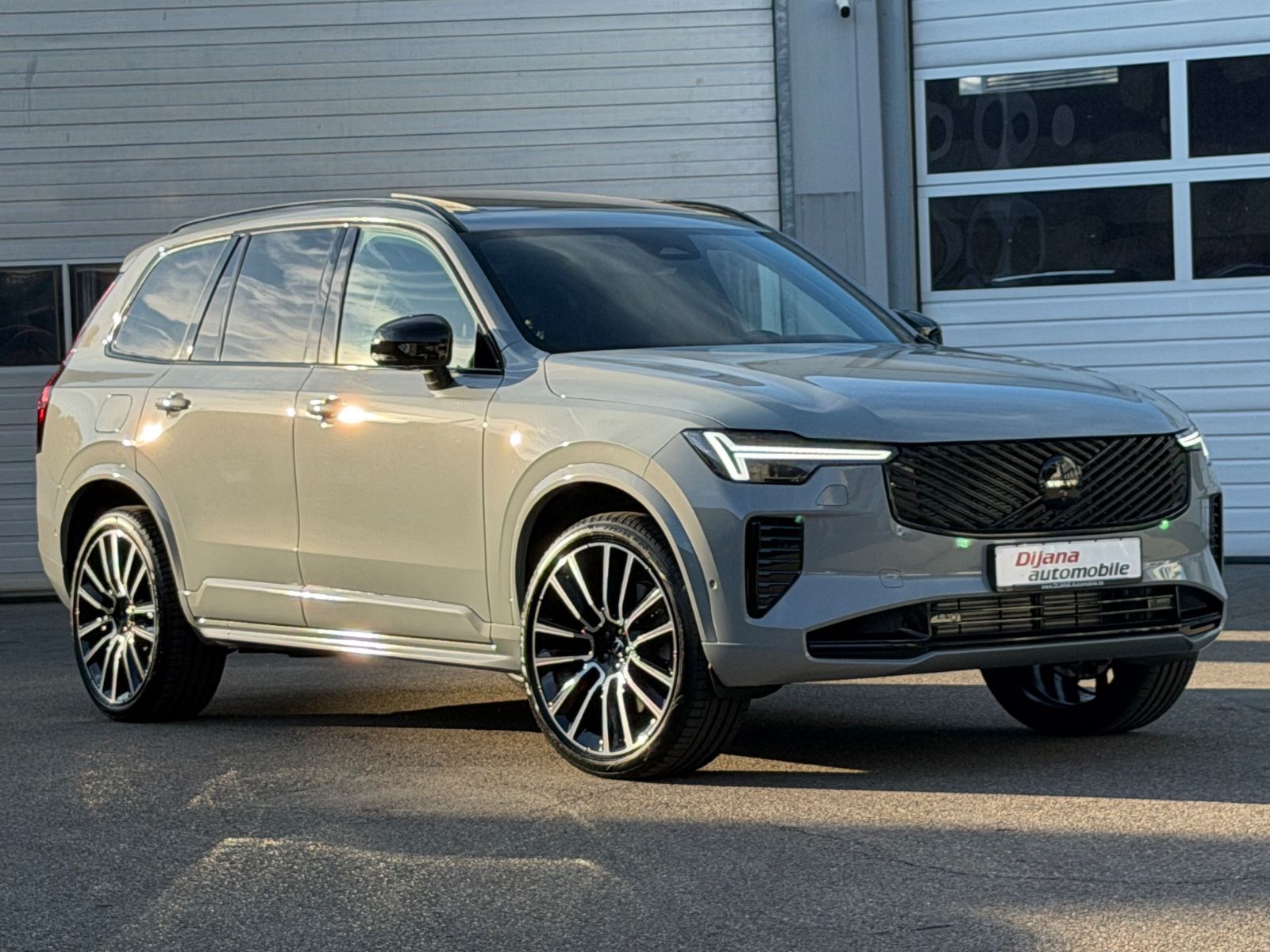 Volvo XC90 Ultra Black Edition Luft+Megavoll 113.TEUR! imagem 2