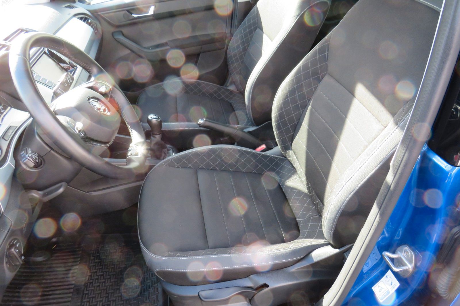 Fahrzeugabbildung SKODA Fabia Combi Ambition SITZH. GRA PDC NAVI APP 1.H