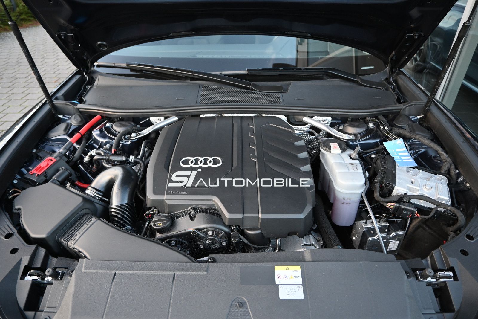 Fahrzeugabbildung Audi A6 45 TFSI S tr. Sport Avant °AHK°PANO°STANDHEIZ