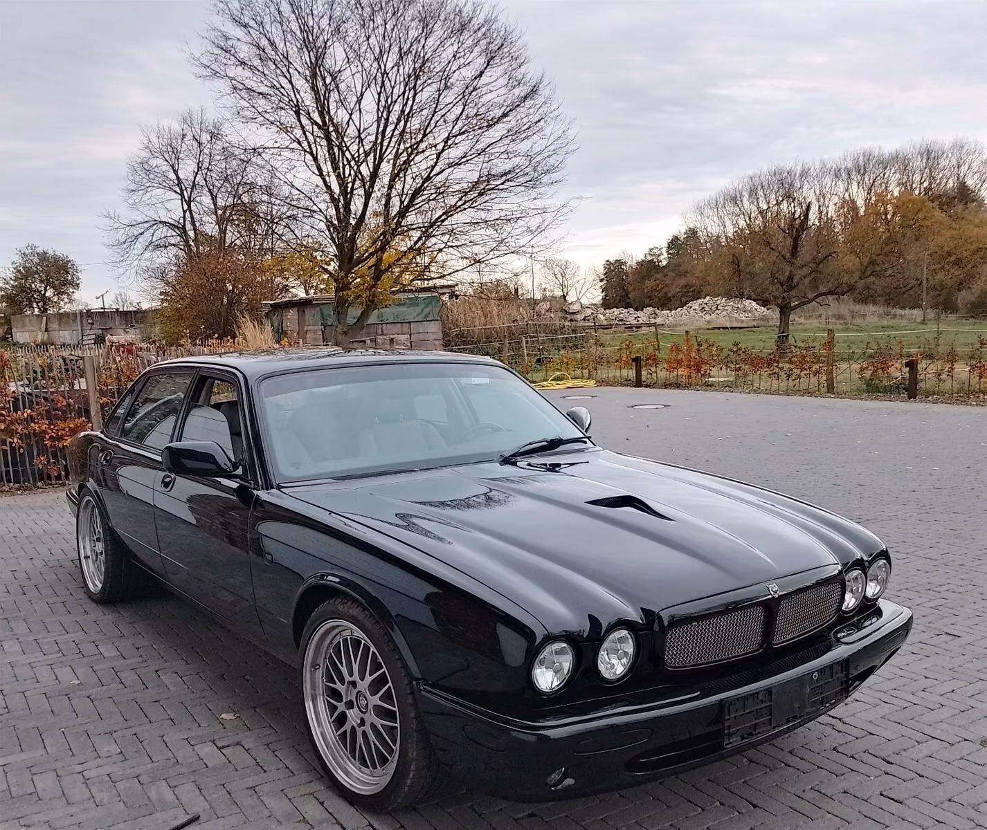 Jaguar XJR 4.0 XJR ( akt. DEKRA Gutachten liegt vor )