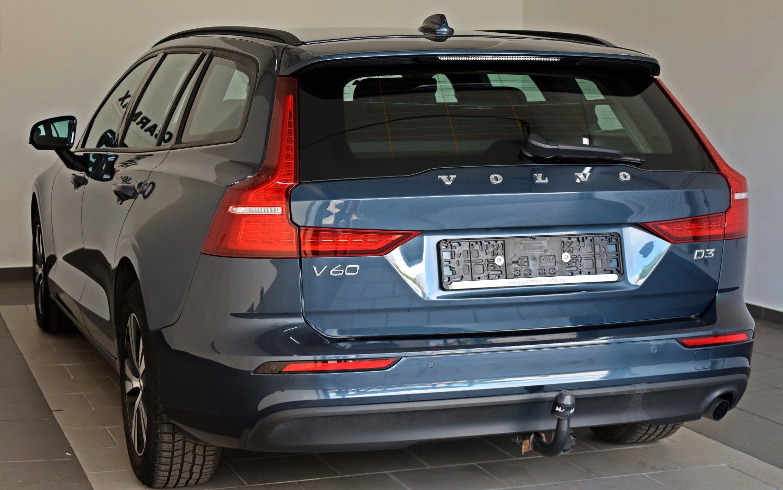 Fahrzeugabbildung Volvo V60 Momentum Core,Navi,LED,DAB,PDC,AHK