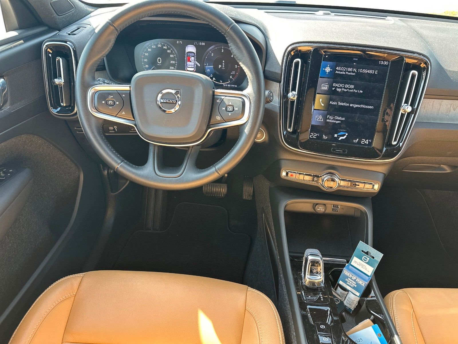 Fahrzeugabbildung Volvo XC40 Inscription 2WD, AHK, Frontscheibe heizbar