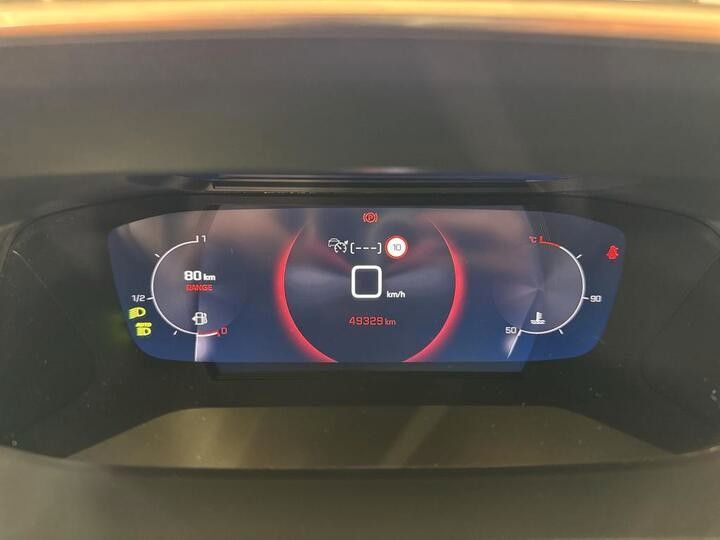 Fahrzeugabbildung Peugeot 2008 GT 1.2PURETECH NAVI KAMERA PDC ACC 1.HAND