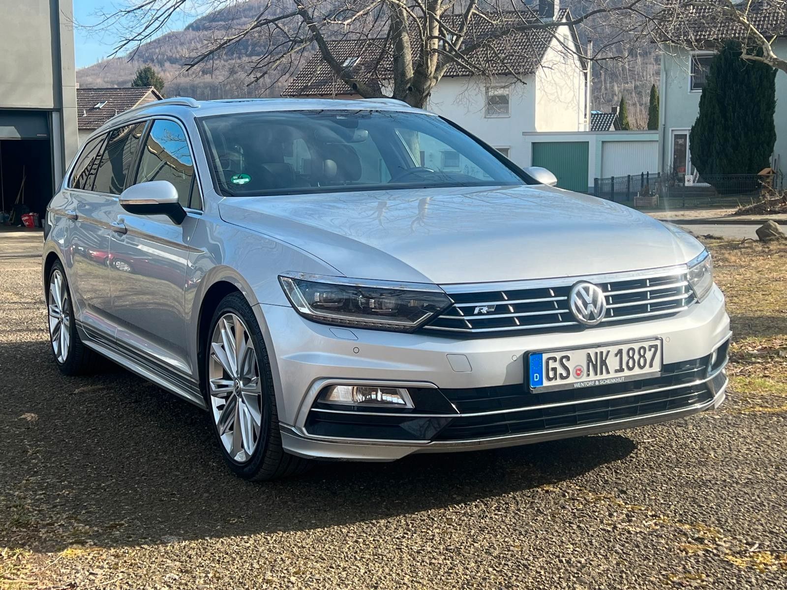 VW Passat Variant 2.0 TDI SCR 140kW DSG BMT Com...