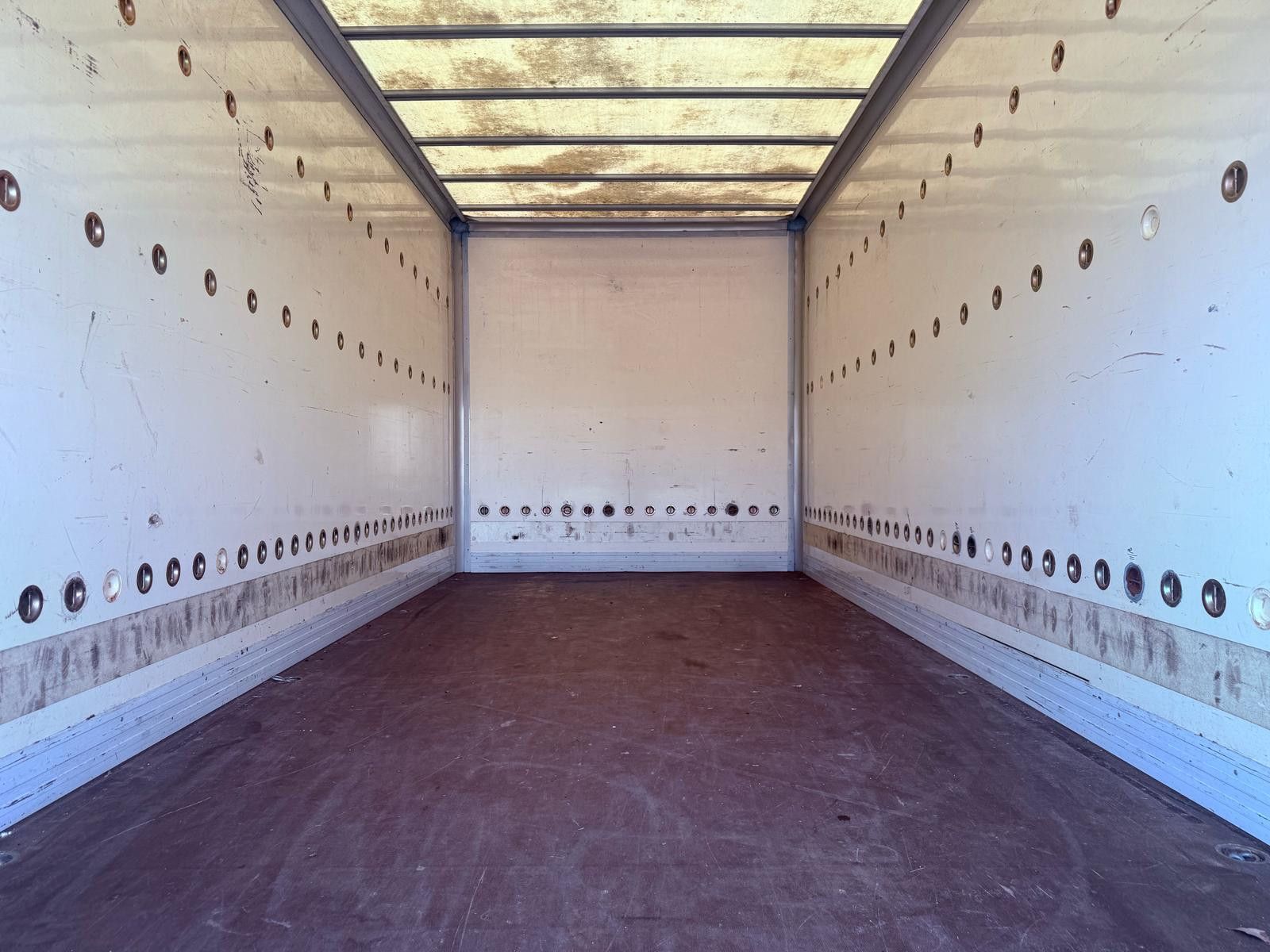 Fahrzeugabbildung Iveco EEV 80E22 EuroCargo Koffer mit Ladebordwand 1T