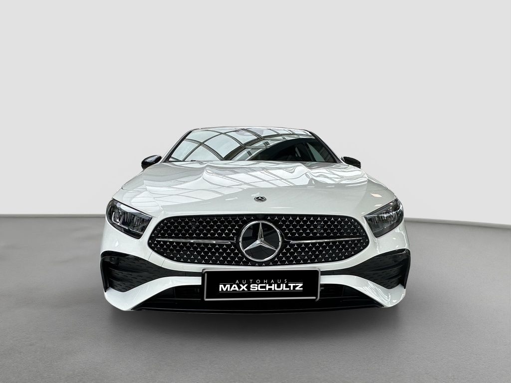 Fahrzeugabbildung Mercedes-Benz A 200 d AMG*NIGHT*LED*SpurH*AUT*Kam.*PDC*ParkAss