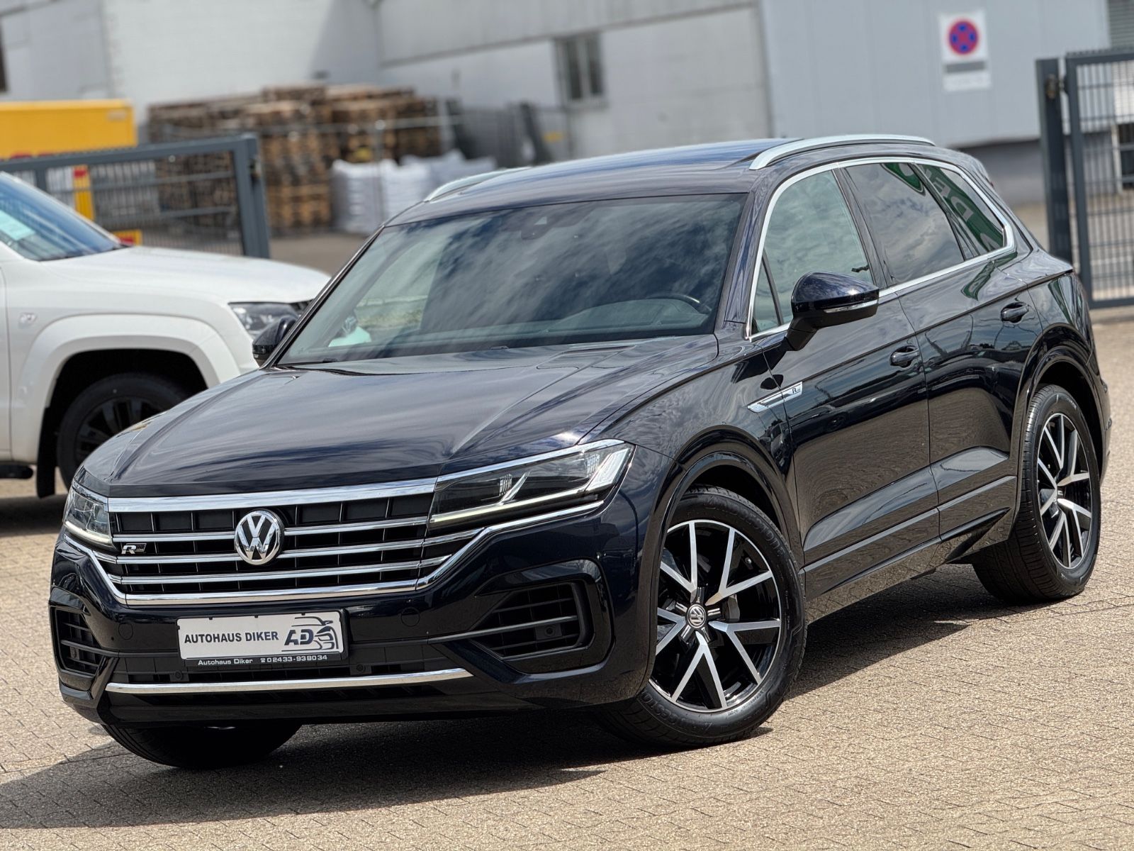VW Touareg R-Line 4Motion Euro6,Pano,Luft,AHK,Leder