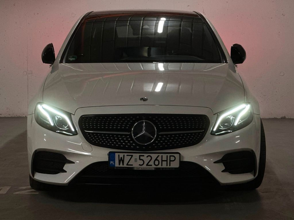 Image of Mercedes-Benz E 220