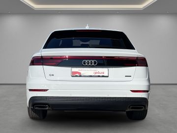 Audi Q8 - 11