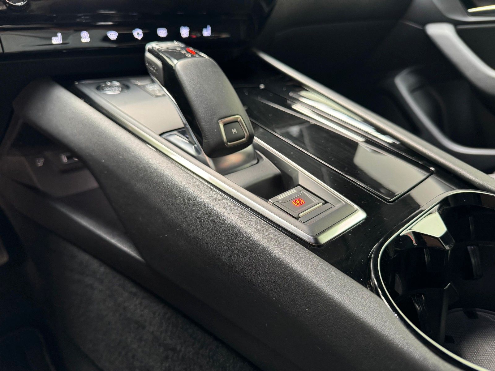 Fahrzeugabbildung Peugeot 508 SW Allure Pack