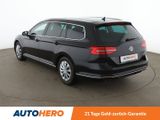 Volkswagen Passat 1.8 TSI Highline BM Aut.*R-LINE*PANO*AHK* - Volkswagen Passat mit Benzin-Antrieb: Kombi, 1.8