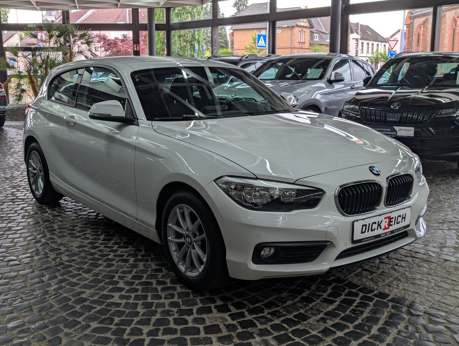 BMW 118 i Advantage MFL TEMP SCHECKHEFT PDC ALU 16"