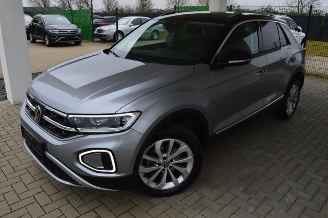 Volkswagen T-Roc 1.5 TSI OPF DSG Style LED Navigation AHK