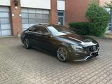 Mercedes-Benz C 63 AMG Mercedes-AMG C 63 Mercedes-AMG - Mercedes-Benz C 63 AMG aus 2020