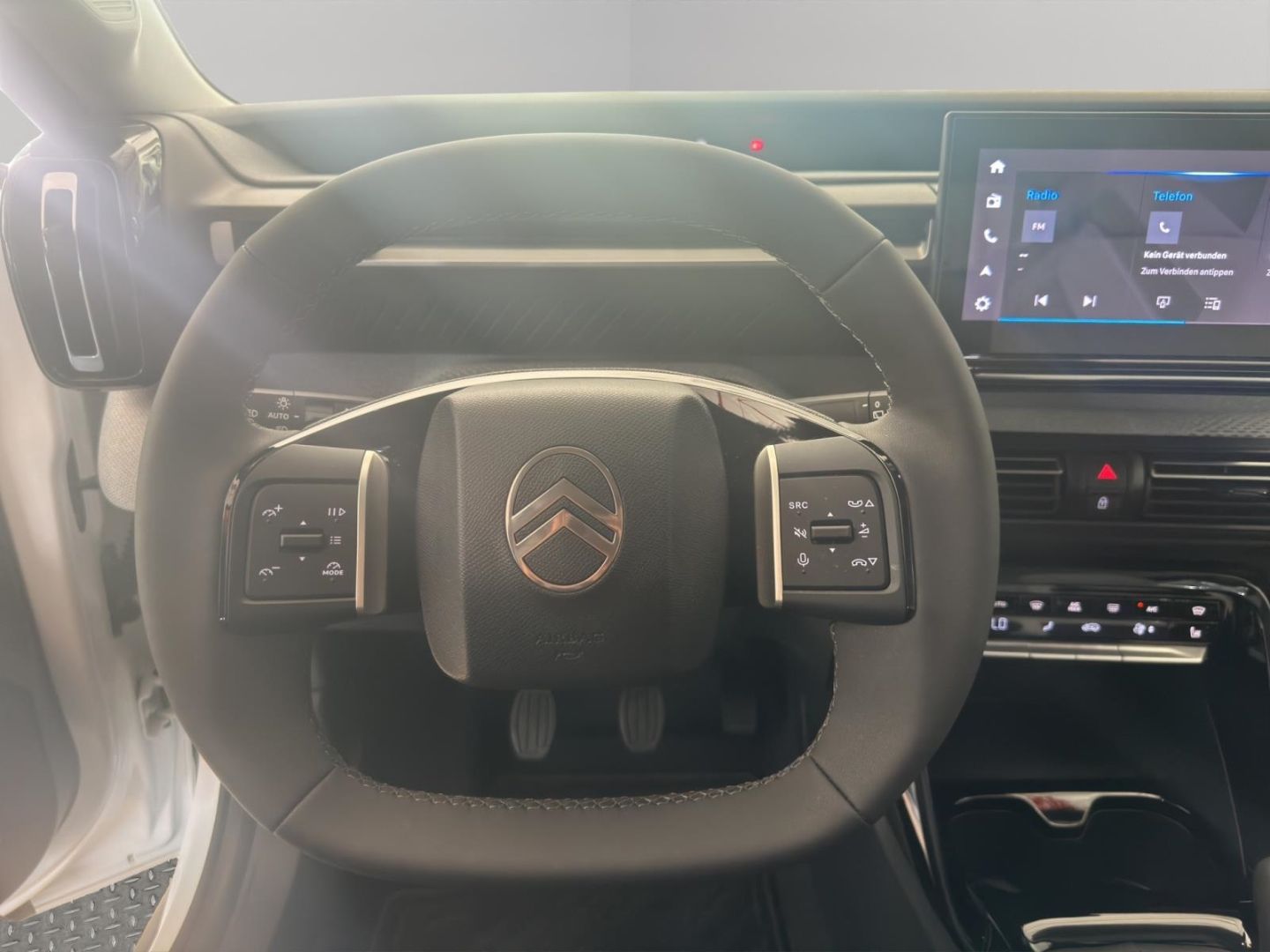 Fahrzeugabbildung Citroën C3 Turbo 100 MAX HUD Navi Soundsystem LED Apple