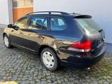 Volkswagen Golf 1.6 TDI DSG  Variant TÜV 04/2028 - Volkswagen Golf aus 2010: Kombi