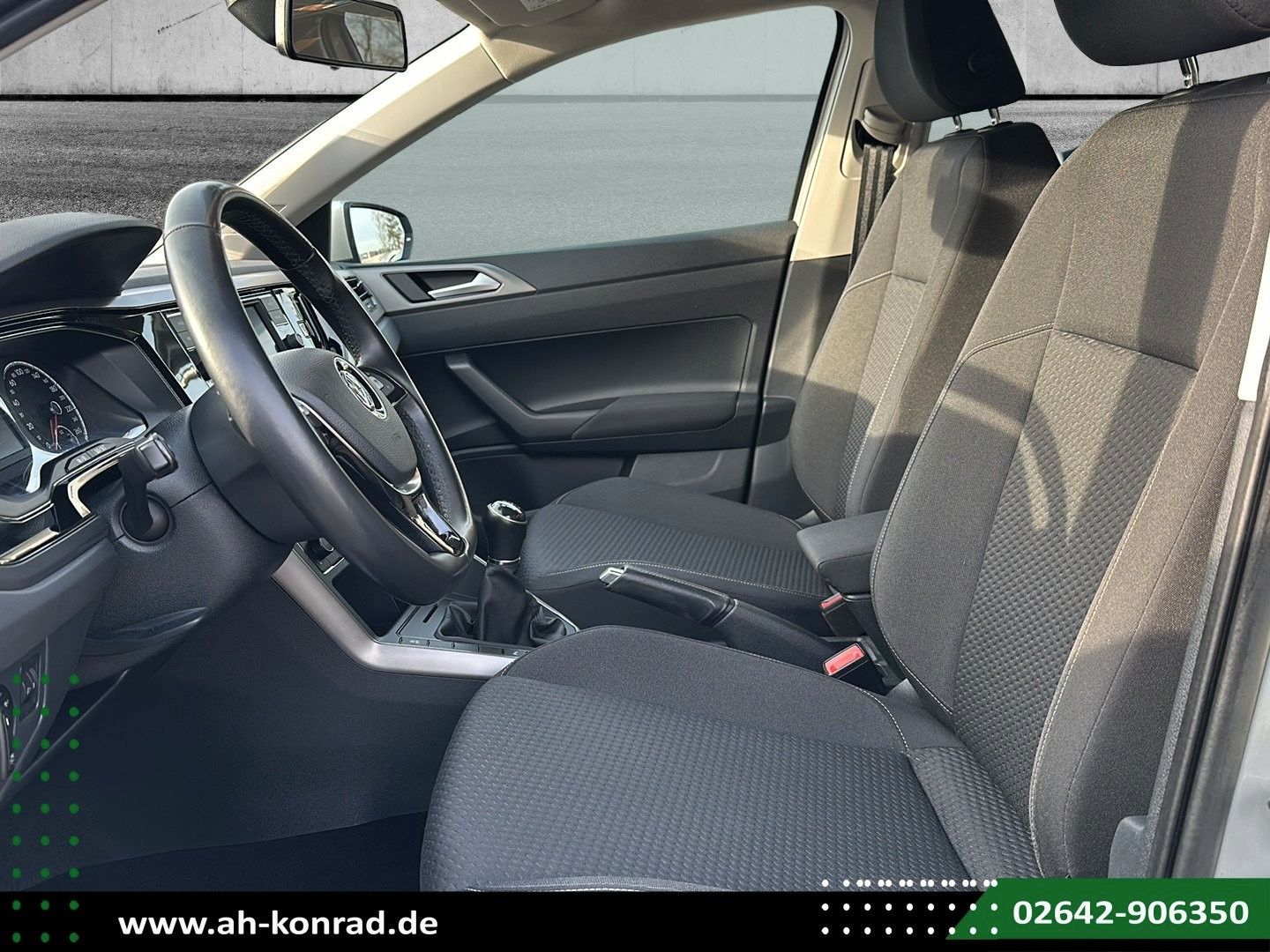 Fahrzeugabbildung Volkswagen Polo VI Comfortline 1.0 TSI *APP*PDC*SITZHZG.