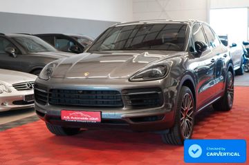 Porsche Cayenne - 1