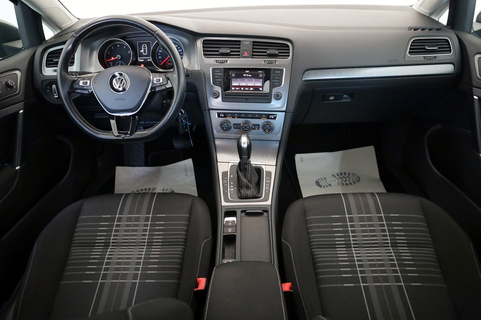 Fahrzeugabbildung Volkswagen Golf VII Lounge BMT,DSG,Park Assist, Allwetter