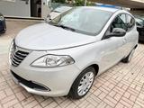 Lancia Ypsilon 1.2 Silver - Lancia Ypsilon aus 2012