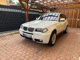 BMW X3 mit M-Paket - BMW X3 M: Paket