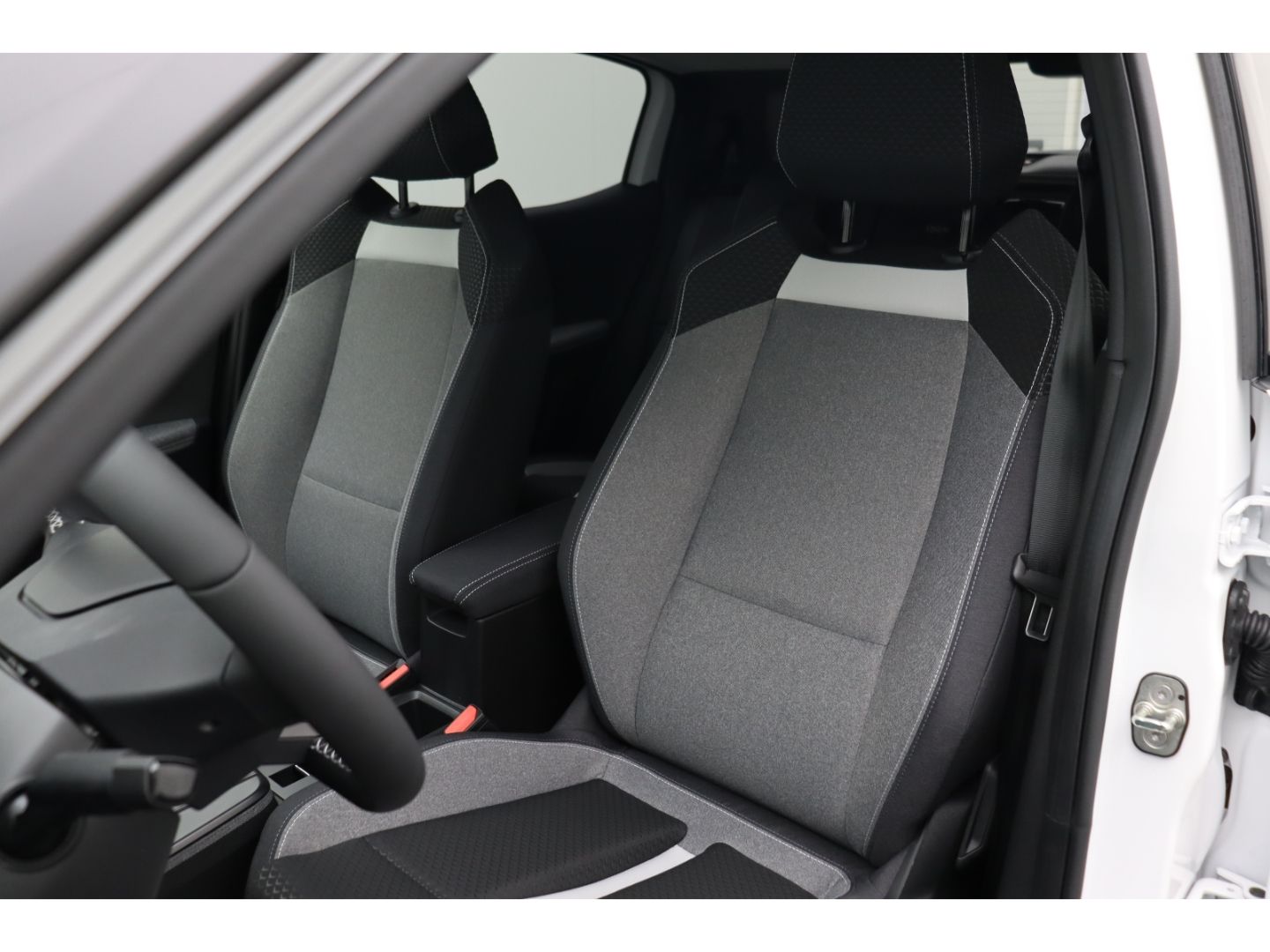 Fahrzeugabbildung Opel Frontera Mild Hybrid 107 kW GS ++ Sitzheizung++