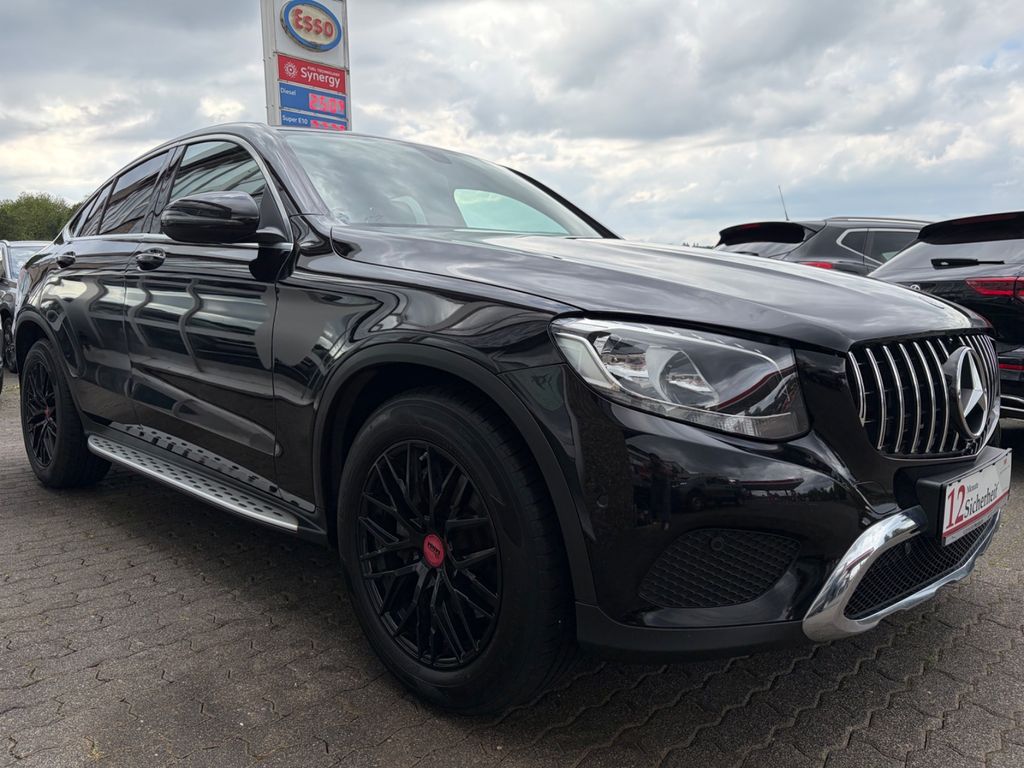 Image of Mercedes-Benz GLC 300