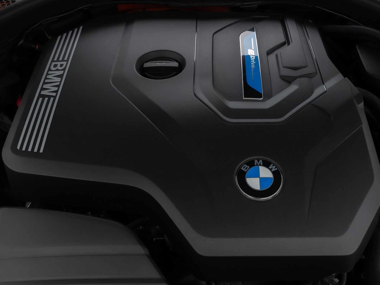 Fahrzeugabbildung BMW 330e AHK DAB Cockpit+ FernlichtAss Sport