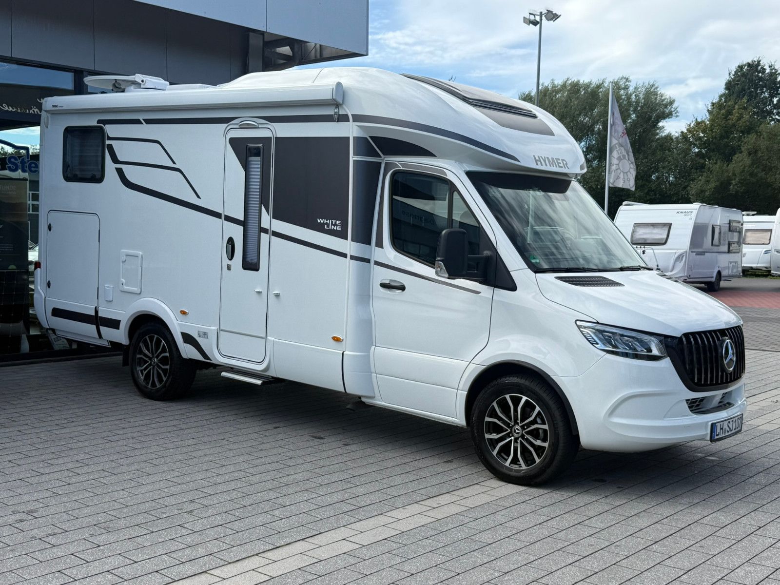Fahrzeugabbildung HYMER / ERIBA / HYMERCAR BMC 550 T  White  Line