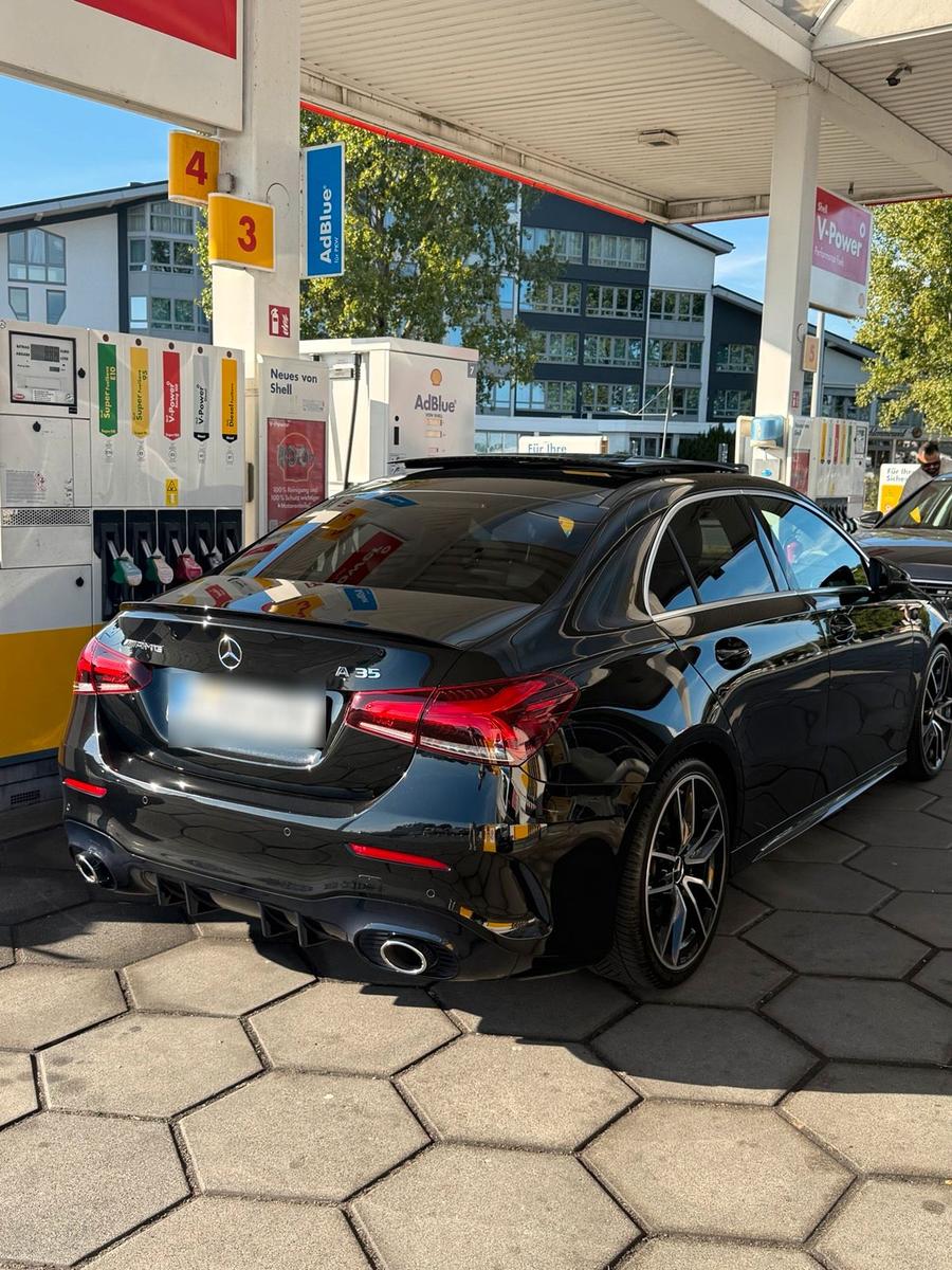 Mercedes-Benz A 35 AMG