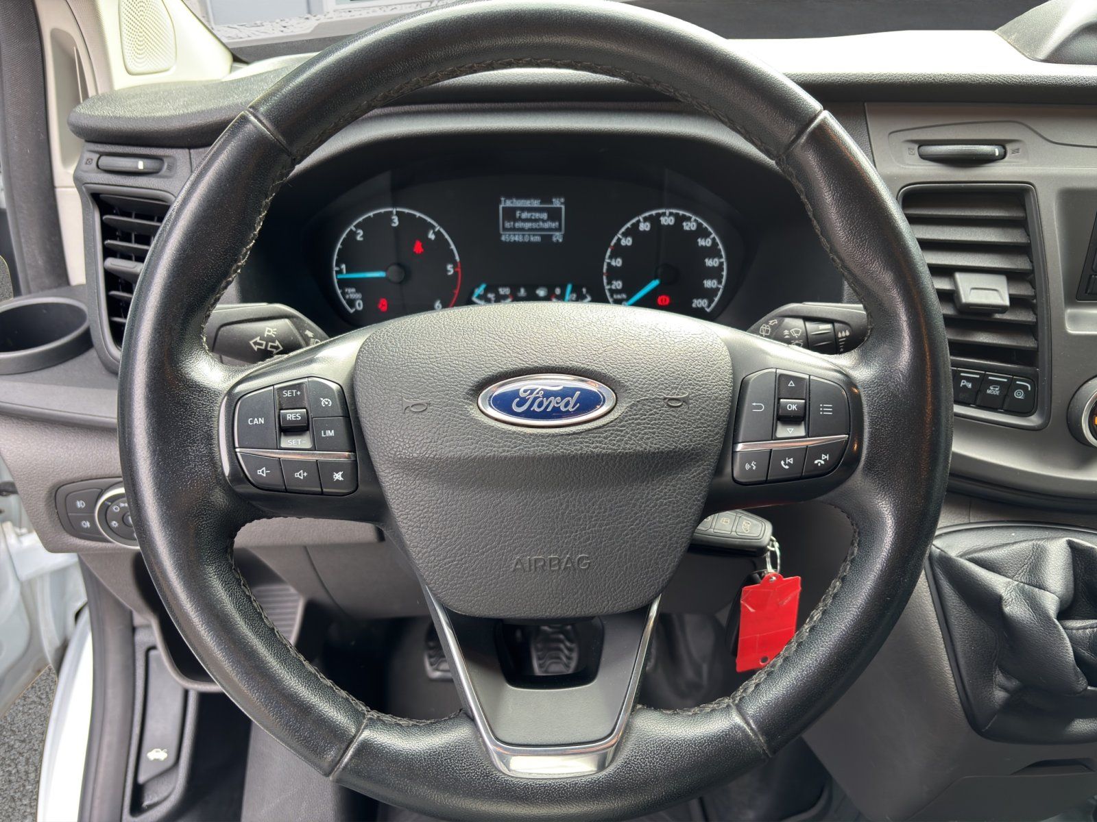 Fahrzeugabbildung Ford Transit Custom 340 L2 Trend