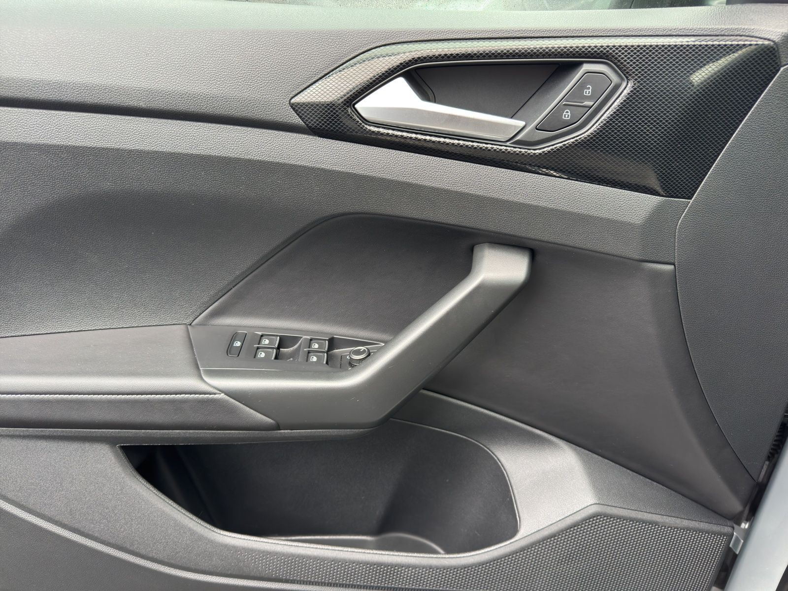 Volkswagen T-Cross - Bild 8