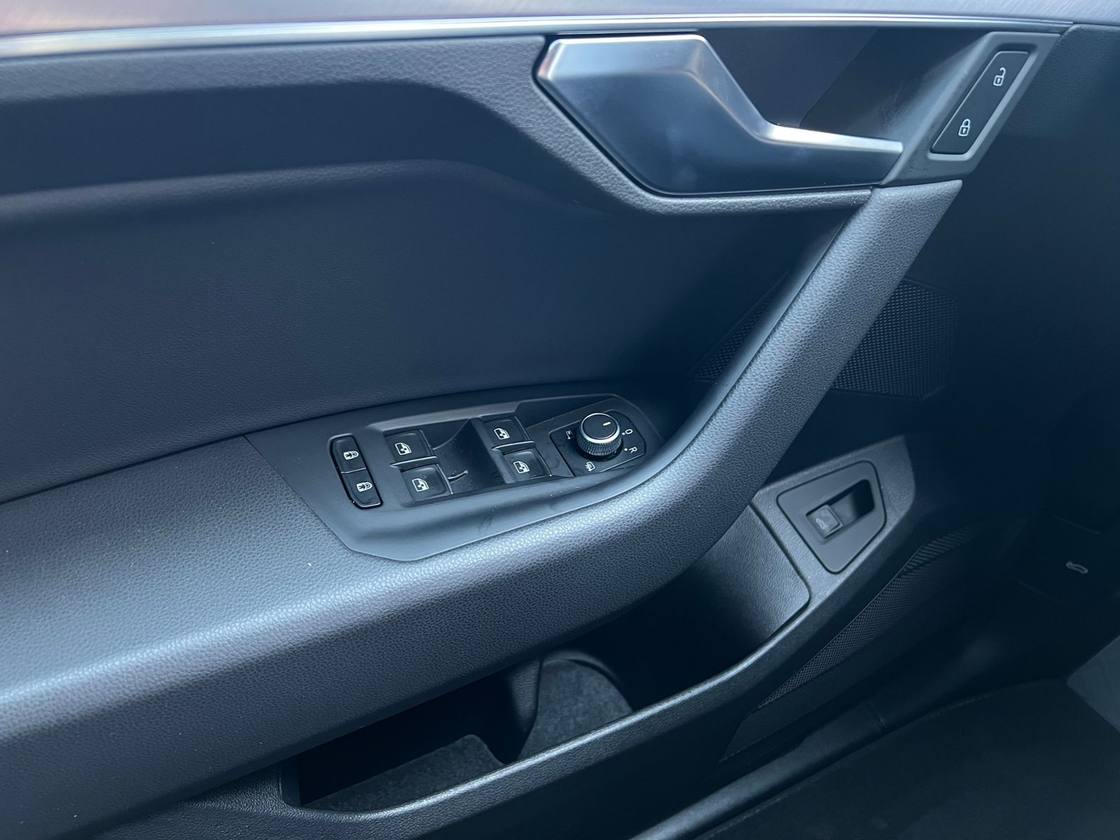 Fahrzeugabbildung Volkswagen Touareg 3.0 TDI 4MOTION *AHK, Luft, Leder, ACC,