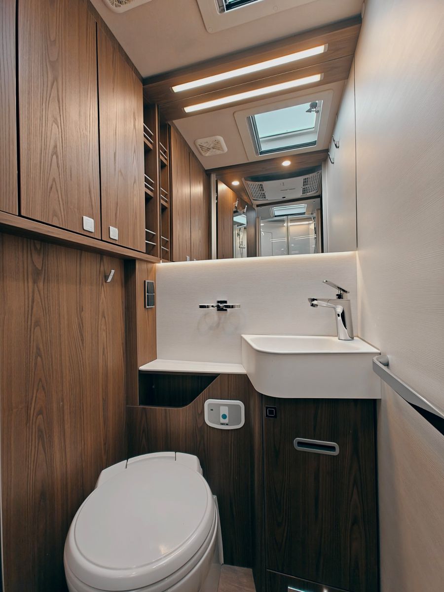 Fahrzeugabbildung HYMER / ERIBA / HYMERCAR B-KLASSE ML I 780 MASTERLINE - AUS ERSTBESITZ