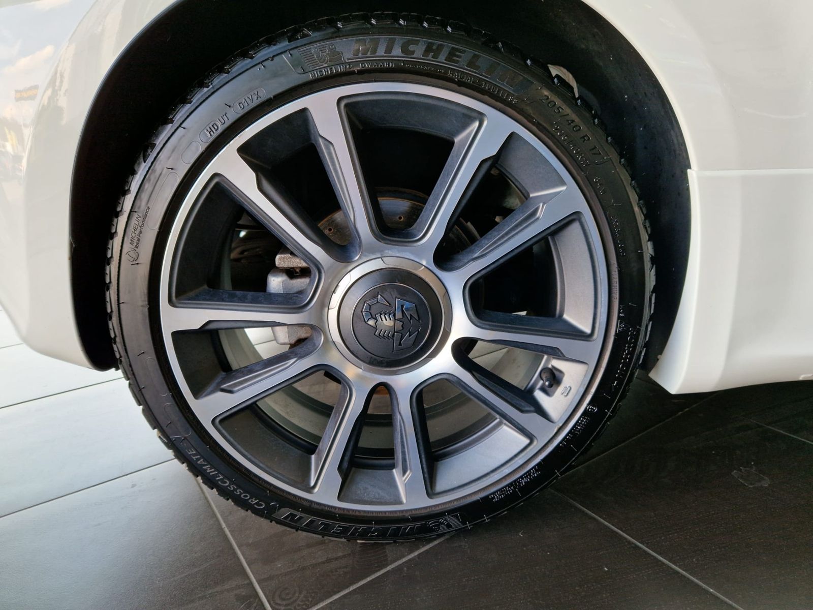 Fahrzeugabbildung Abarth 595C  Turismo XENON NAVI ALU