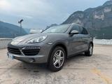 Porsche Cayenne 4.8 S - Porsche Cayenne mit Benzin-Antrieb: Kombi, Automatik