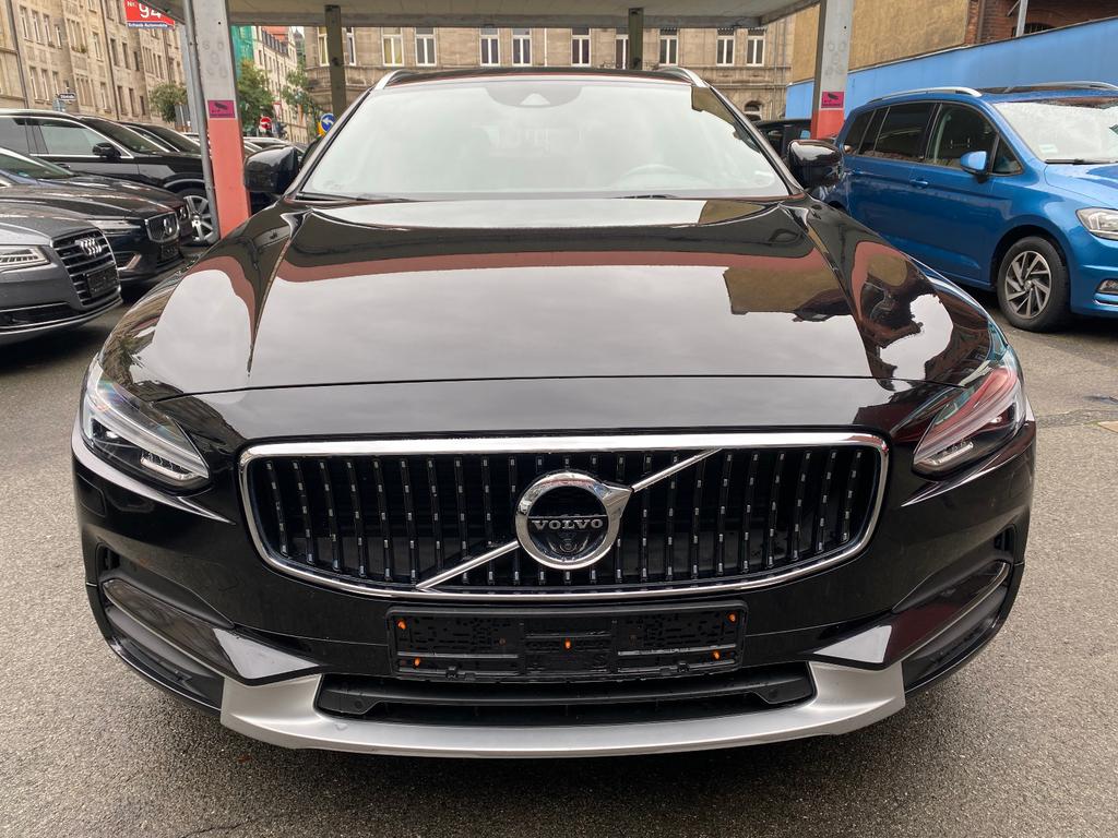 Volvo V90 Cross Country