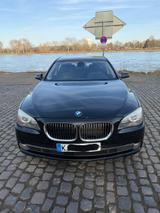 BMW 740d xDrive - TÜV neu (01/2028) - wenig gefahren - BMW 7er Reihe in Köln
