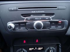 Fahrzeugabbildung Audi Q3 2.0 TDI  **SCHECKHEFTGEPFLEGT / 8-FACH-BEREIF