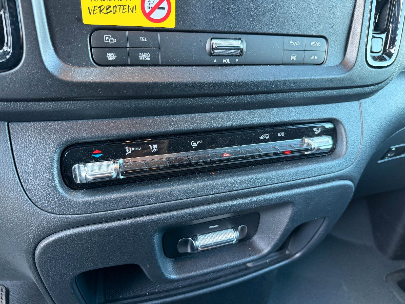 Fahrzeugabbildung Mercedes-Benz Vito 116 CDI 9G Klima Kamera SHZ