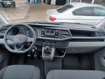 Fahrzeugabbildung Volkswagen T6 Kombi (6.1) 2.0 TDI Klima/Tempomat/9-Sitze