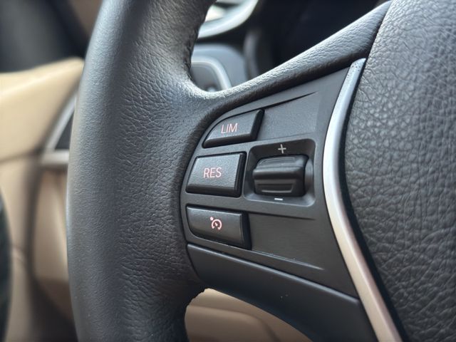 BMW 318 d Touring xDrive Luxury Line*LED*NAVI*PDC