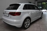 Audi A3 Sportback Ambition STronic Navi Xenon SHZ PDC - Audi A3 mit Benzin-Antrieb: Automatik