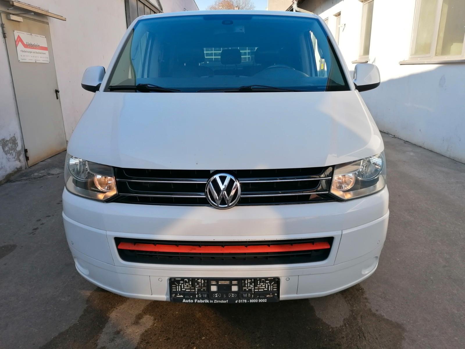 Volkswagen T5 Caravelle 2.0 TDI / DSG / AHK / TÜV NEU