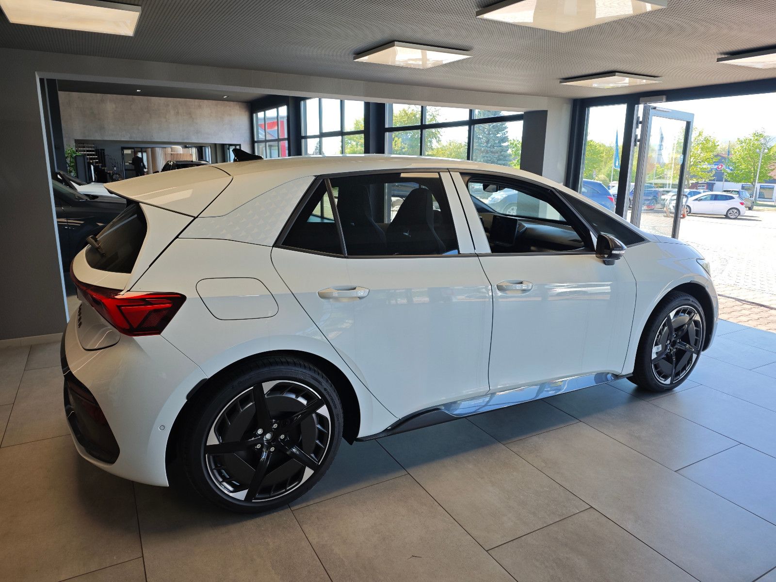 Cupra Born - Bild 2