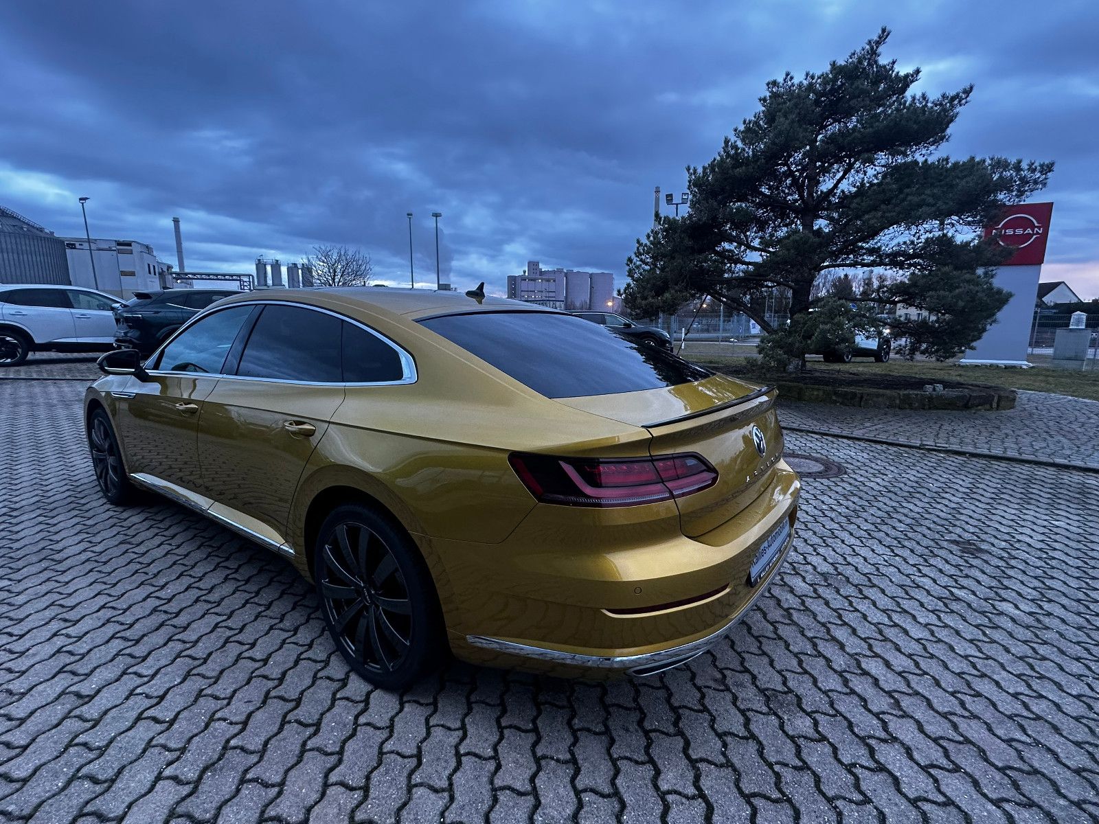 Fahrzeugabbildung Volkswagen Arteon R-Line