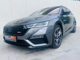Skoda Octavia Combi RS Plus 4x4*VOLL